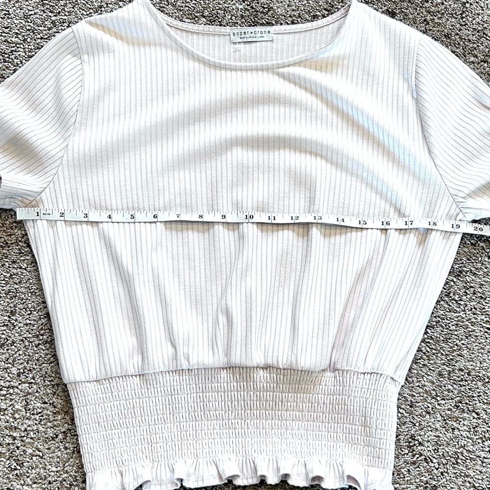 Paper Crane Ribbed Cream Top Roused Waistband Short Sleeve Women’s L NWOT - Picture 9 of 14
